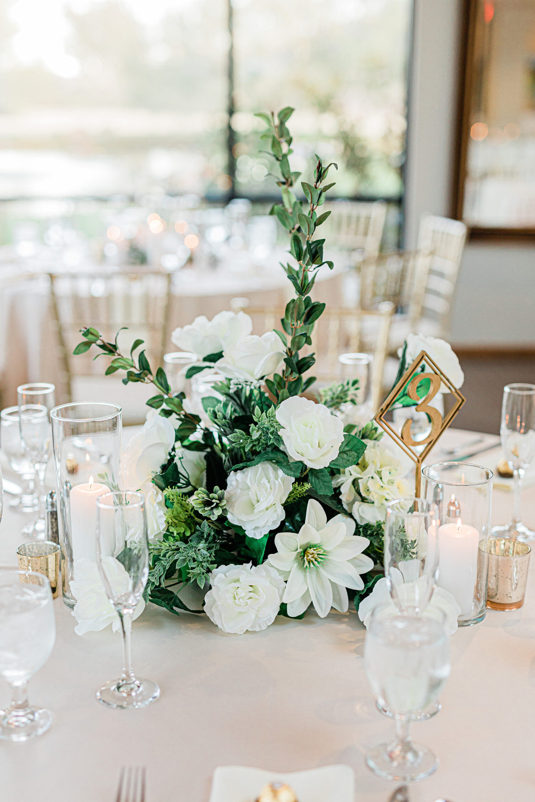 wedding-table-florals-calgary.jpg